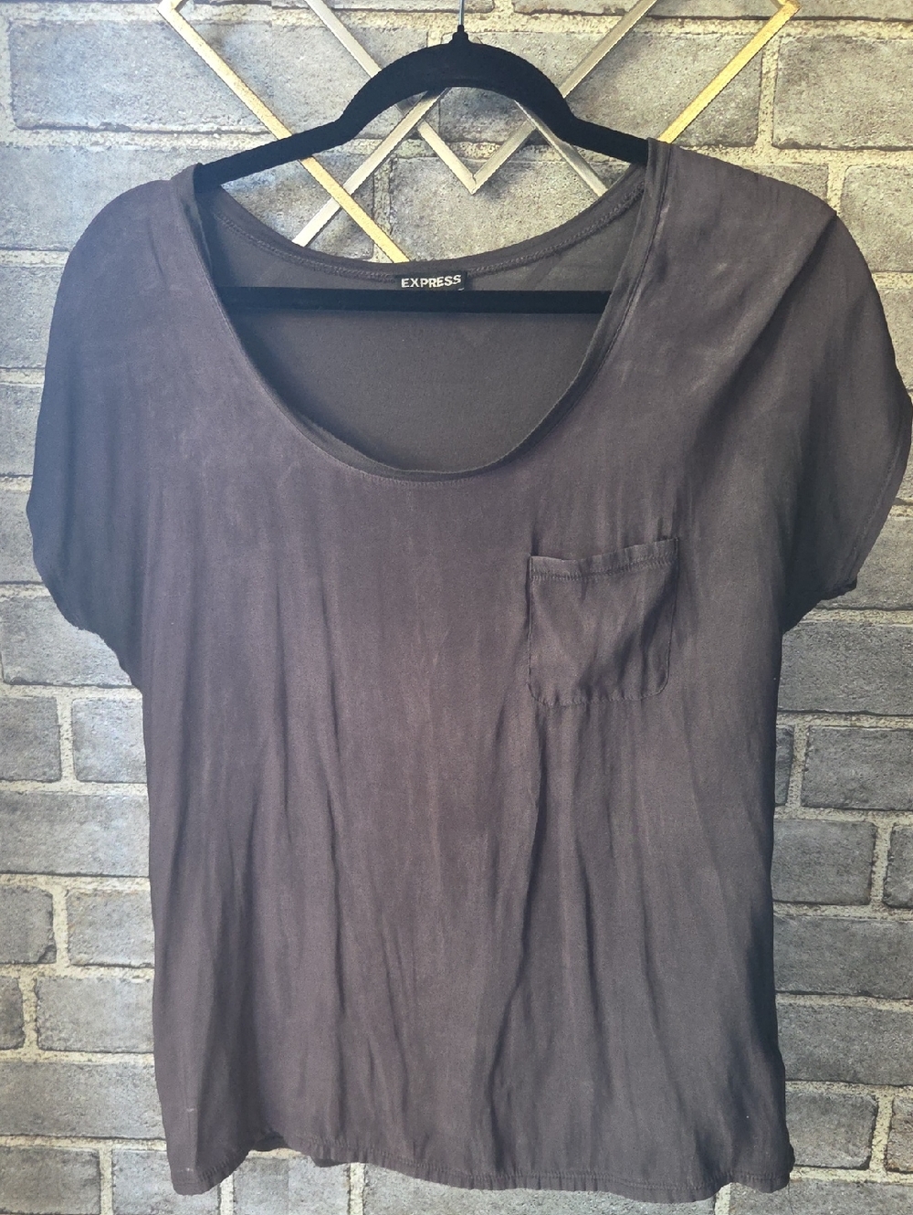 Express Women's Silky Short Sleeve Scoop Neck Pocket Tee